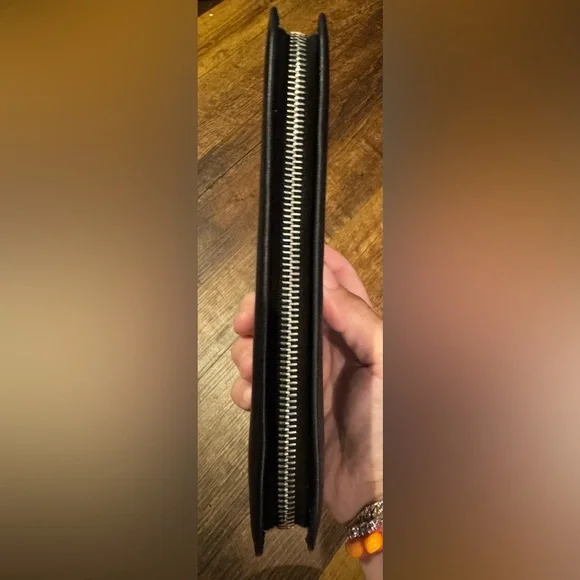 Saint Laurent Black Pebbled Leather Long Zippy Wallet - Full Inclusion - Picture 9 of 14